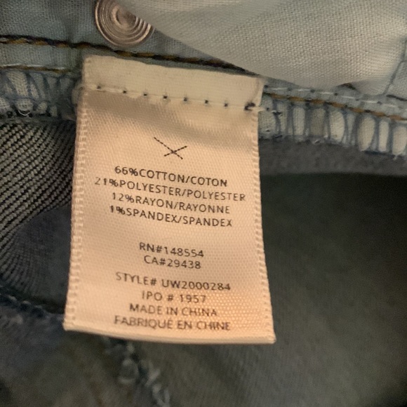 Unpublished Jeans - Picture 8 of 11